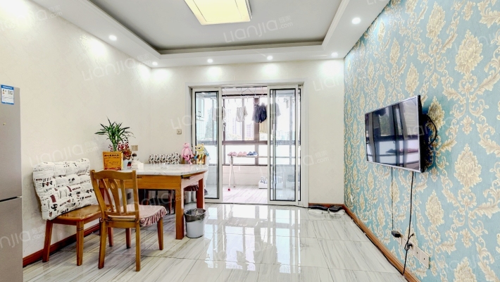 弘阳爱上花园二手房实景图