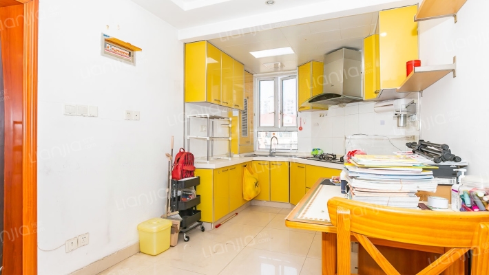 巴林小区二手房实景图