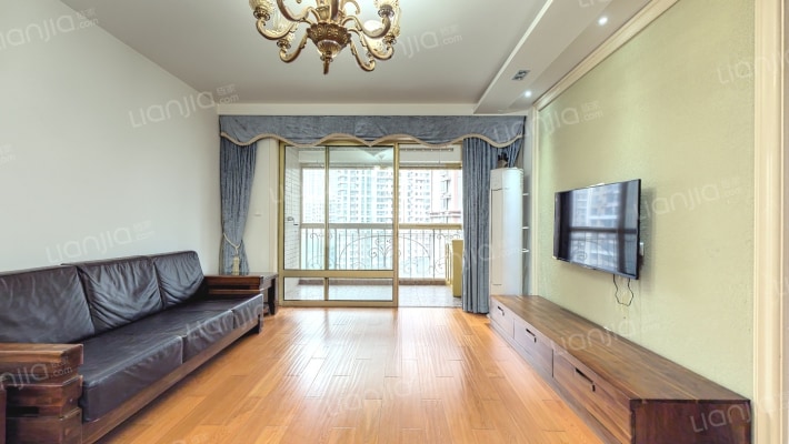 绿地世纪城(三期)二手房实景图