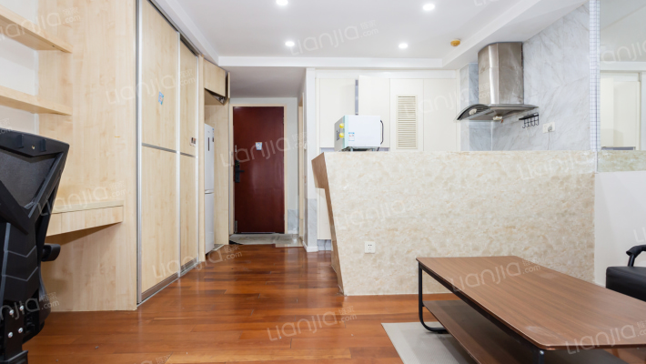 新东苑国际酒店式公寓二手房实景图