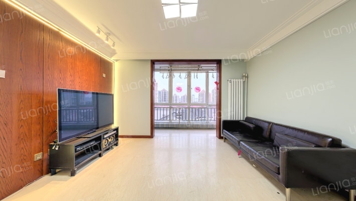 橙色年代二手房实景图