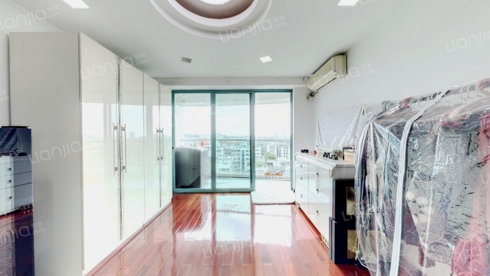 盈翠华庭二手房实景图