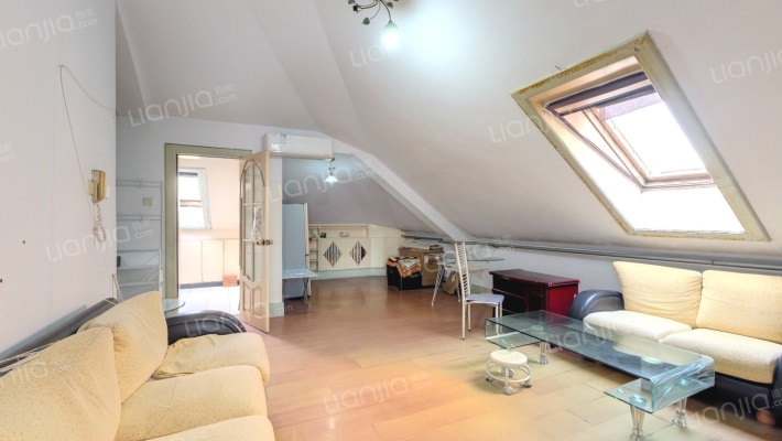 明珠花园(黄岛)二手房实景图