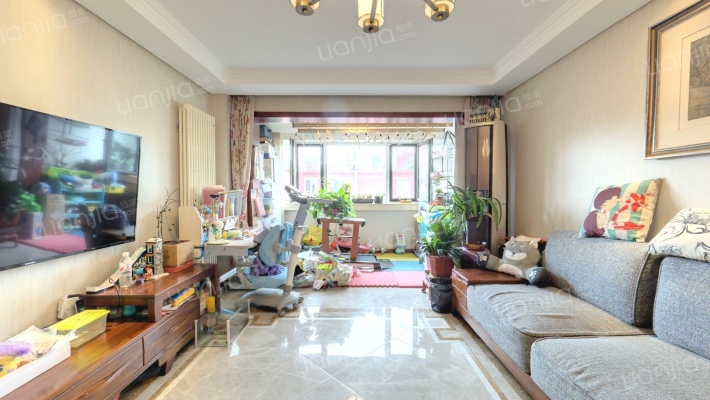 六铺炕一区6号院二手房实景图