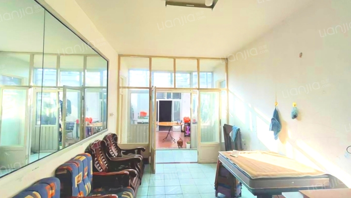 西环里二手房实景图