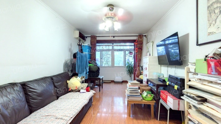 五爱屯东街64号院二手房实景图