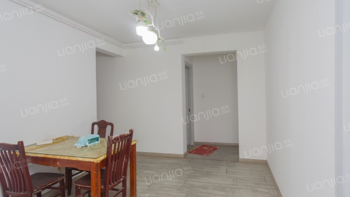 绿地景汇佳苑二手房实景图