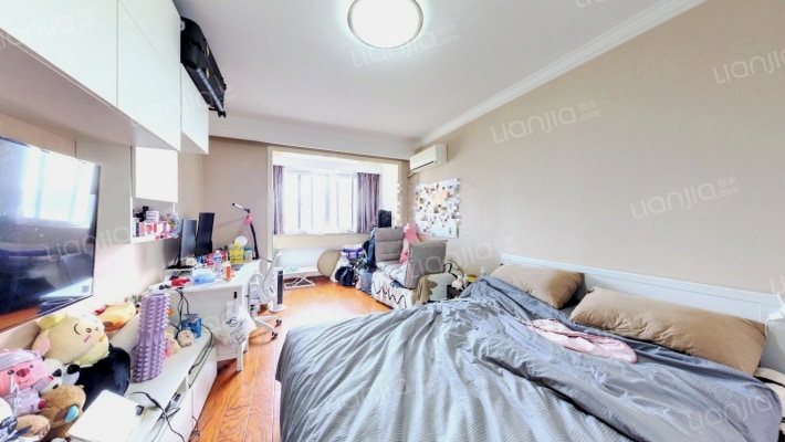 华龙公寓(徐汇)二手房实景图