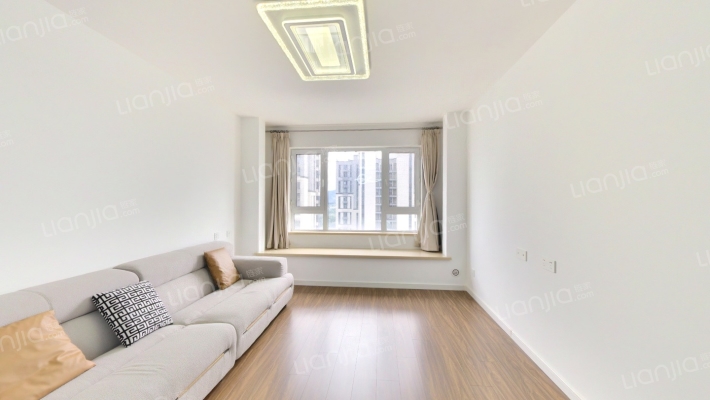 万科莱茵小镇二手房实景图