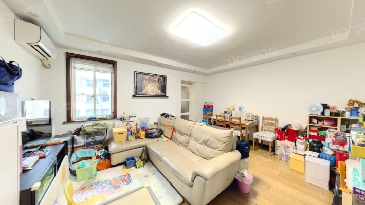 凌兆新村(凌兆路530弄)二手房实景图