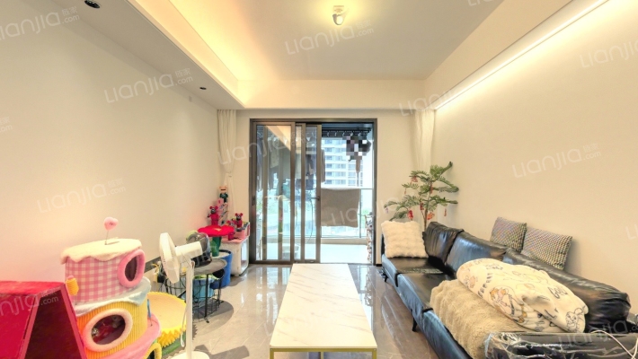 中海寰宇天下D区二手房实景图