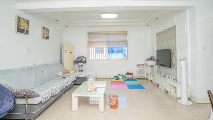 梅花小区二手房实景图