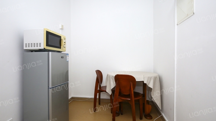 复旦零号宿舍二手房实景图