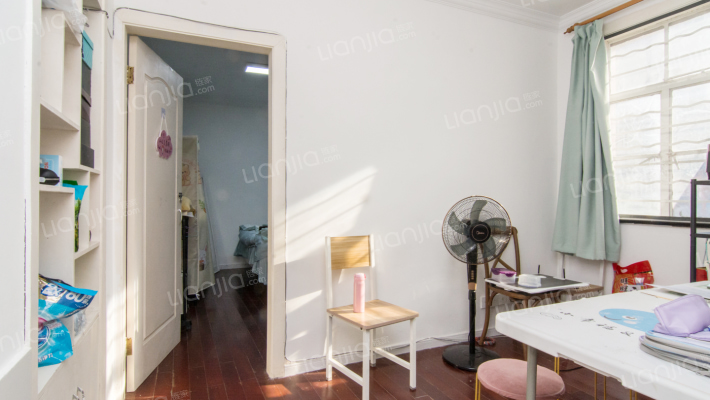 莘松三村二手房实景图