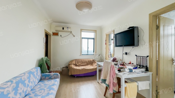 临潮大楼二手房实景图