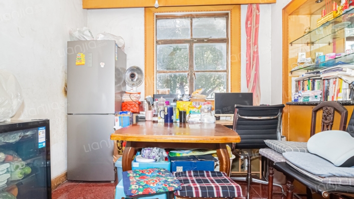 幸福公寓二手房实景图