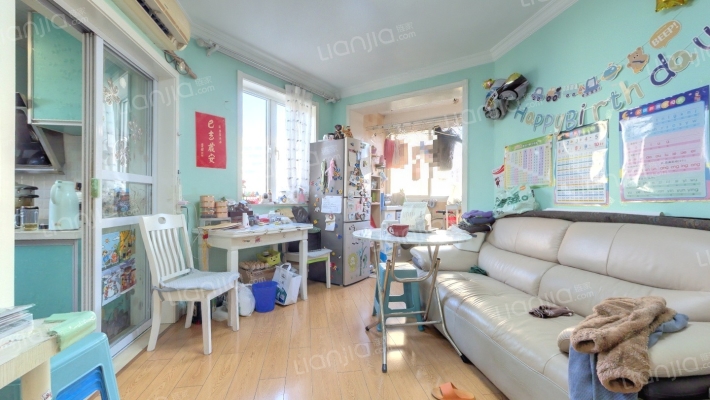 桃浦六村绿春苑二手房实景图