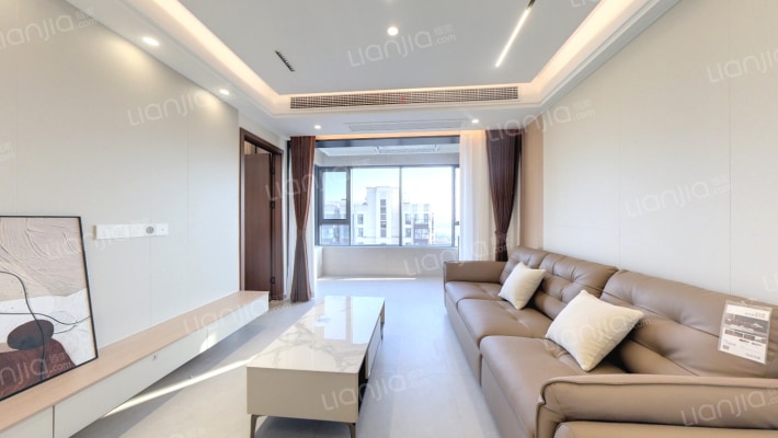 招商依山溪谷花园东苑二手房实景图