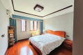 上海人家三房两厅，交通便利，小区环境干净舒适