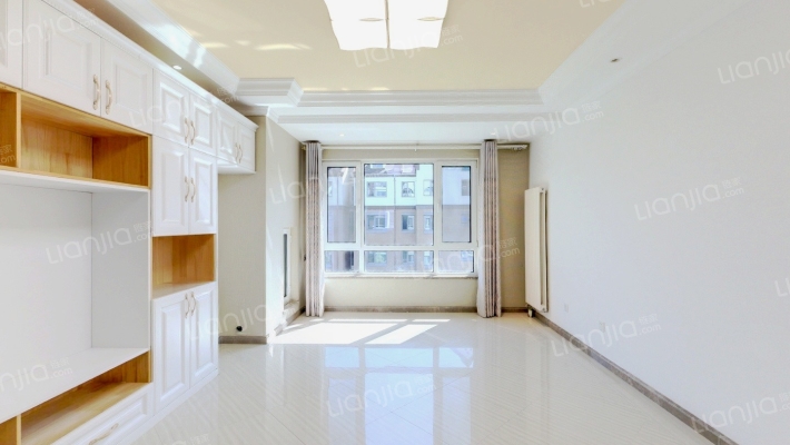 顶秀美泉小镇B区二手房实景图