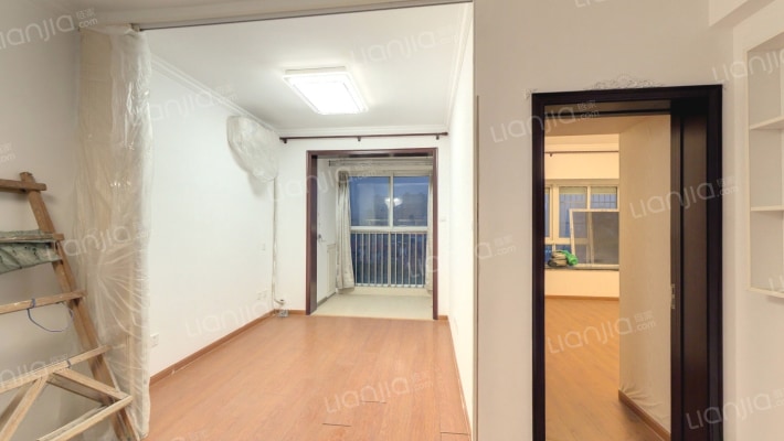 泰隆名居二手房实景图