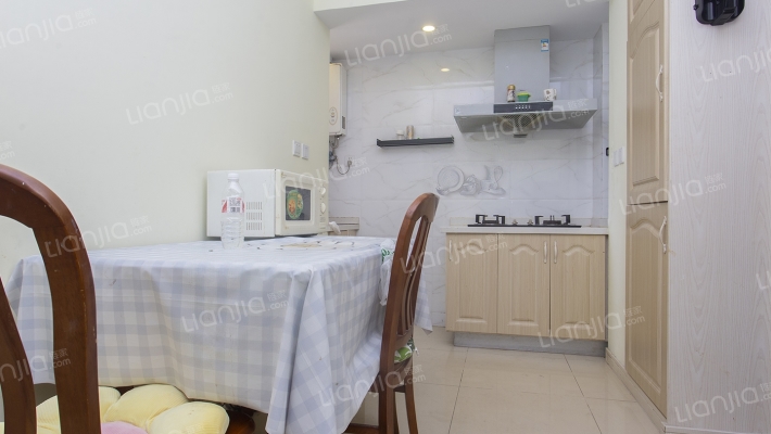 金虹桥东苑怡和园二手房实景图