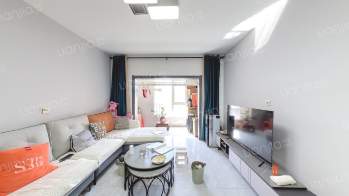 招商依云郡二手房实景图