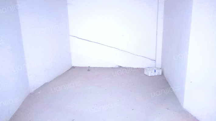 大学城金街二手房实景图