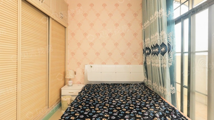 颐和兰庭小区，出行方便，户型方正，居住方便舒适-卧室B