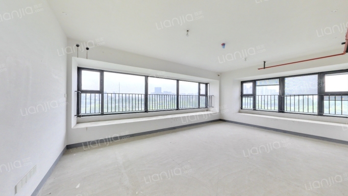 富力山南区二手房实景图