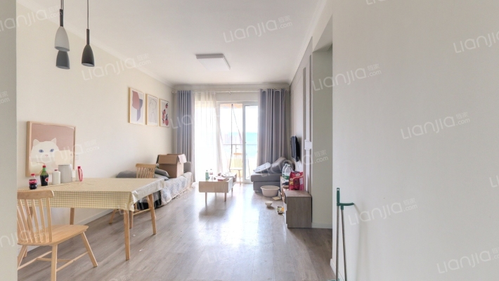 隆基泰和铂悦山二手房实景图