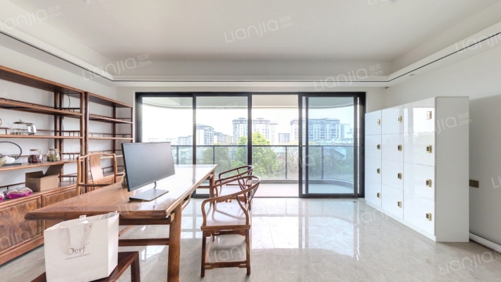 铂悦滨江二手房实景图