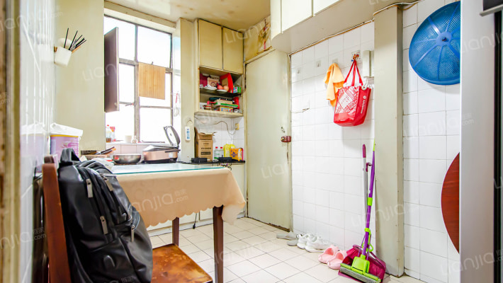 奉贤路193-195号(单)二手房实景图