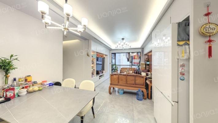 雅福居二手房实景图