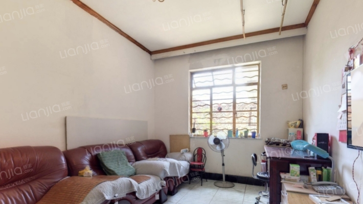 万年场下街121号二手房实景图