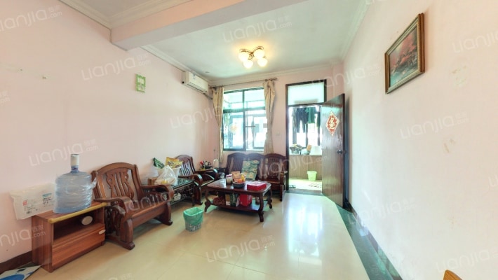 劳教所大院二手房实景图