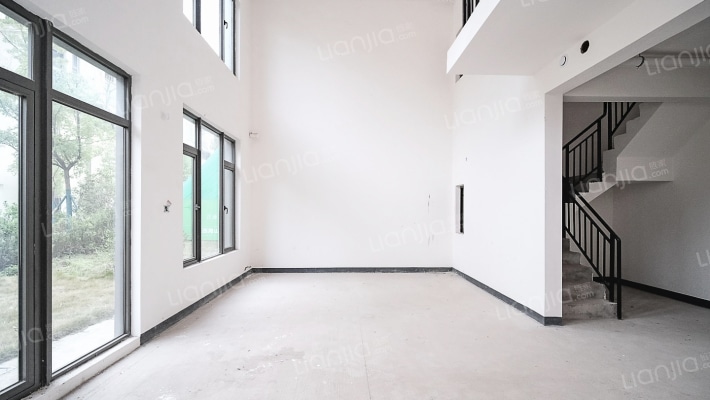 华侨城天澜美墅三期二手房实景图