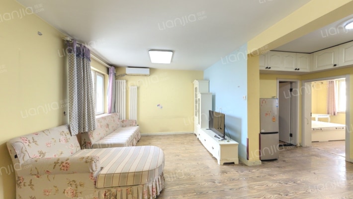 艺苑东里二手房实景图