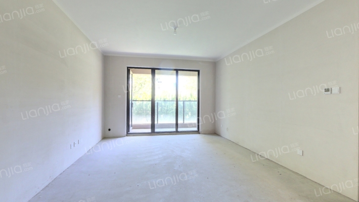 瑞源怡隆国际二手房实景图