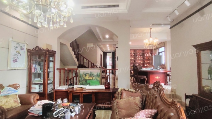 保利国际高尔夫花园英格兰堡(红谷滩)二手房实景图