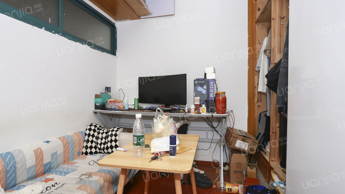 开鲁路382弄二手房实景图