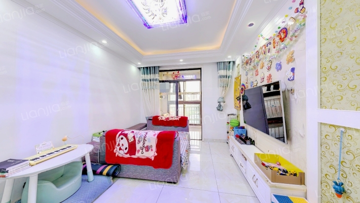 水岸豪庭二手房实景图