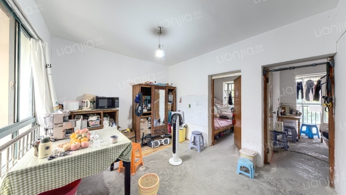 新安花苑一区二手房实景图