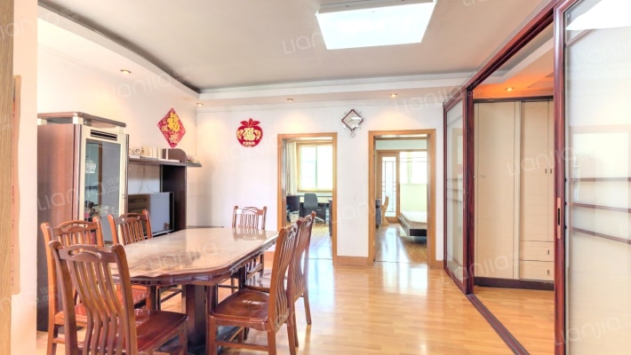 世纪花园二手房实景图