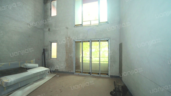 美利溪镇二期二手房实景图