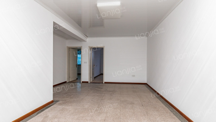 商业街二手房实景图