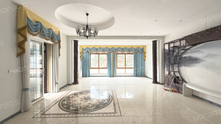 鲁商云山原筑二手房实景图