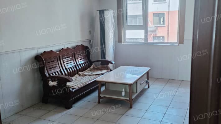 连家园小区二手房实景图