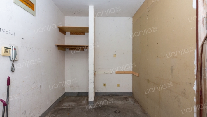 南北周二手房实景图