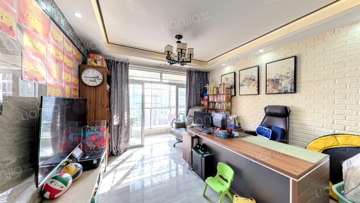 泊林晶城二手房实景图